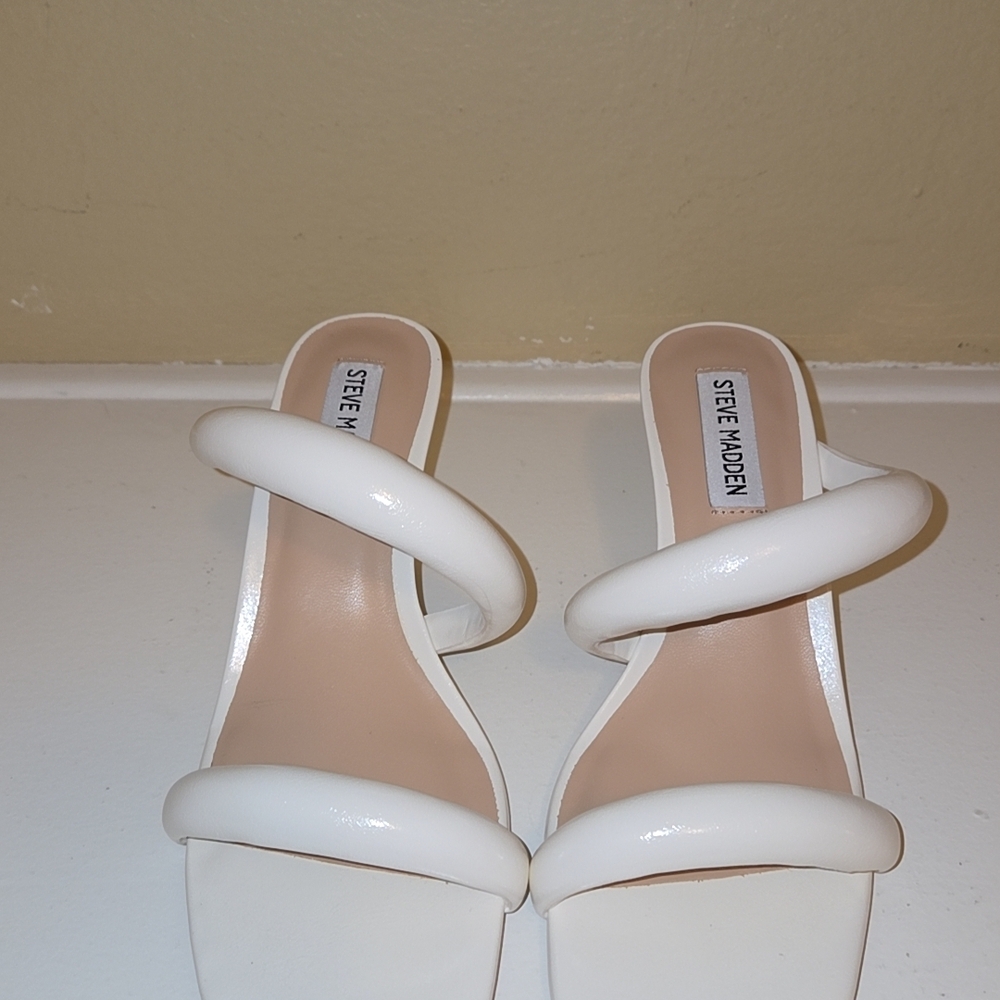 Steve Madden White Women's Sandals